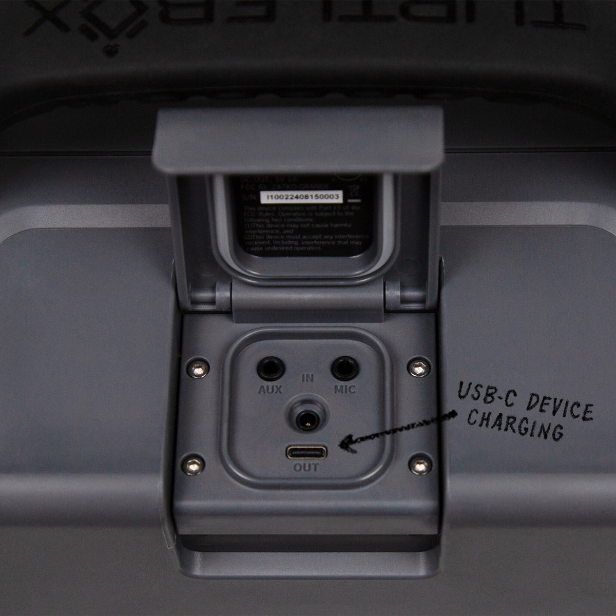 Turtlebox Grande speaker in gray port view #speaker-color_gray