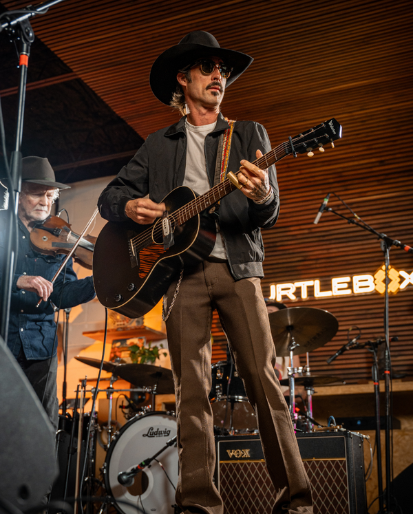 Turtlebox Box Session: Ryan Bingham