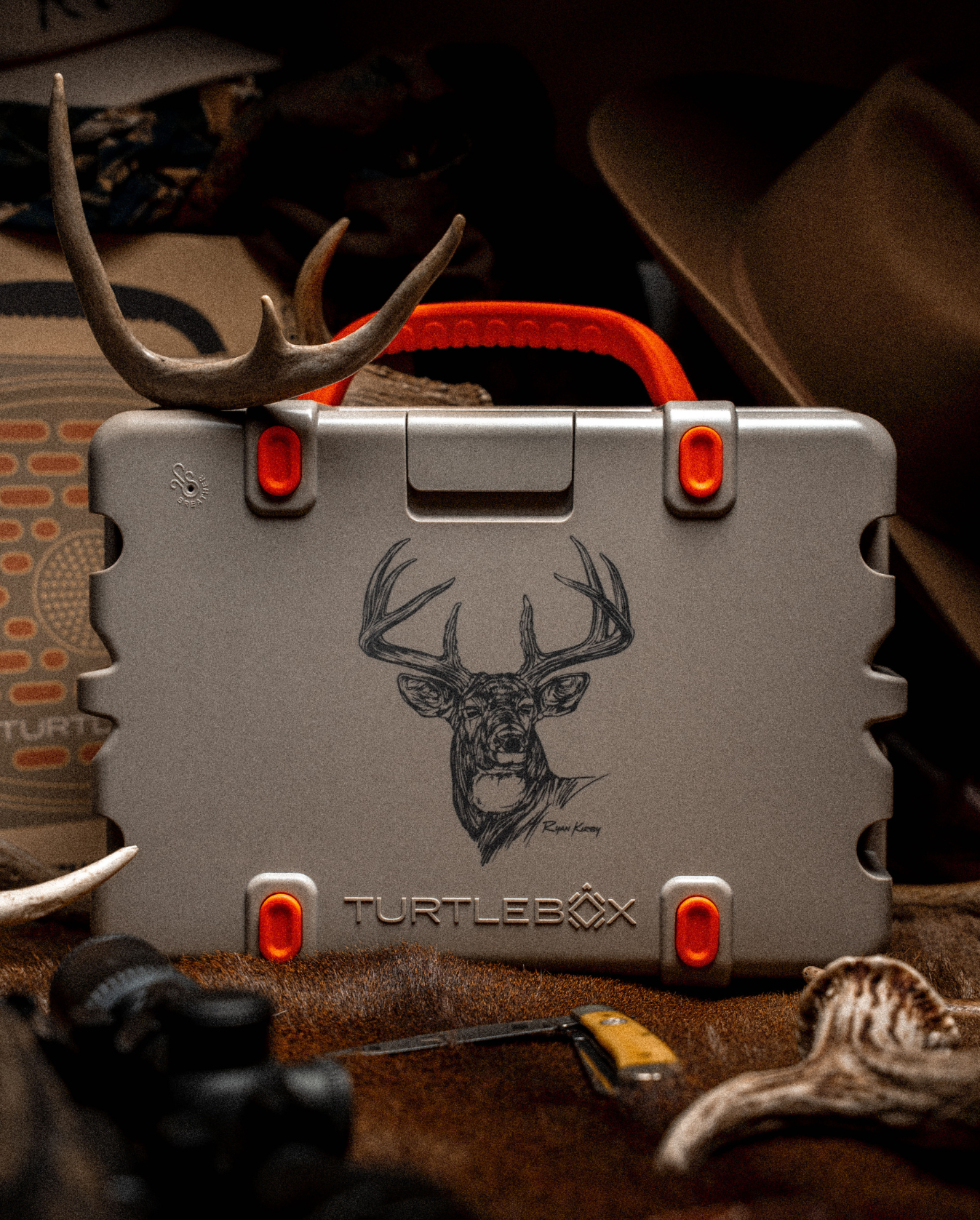 Limited Edition: The Whitetail Artist Series – TURTLEBOX
