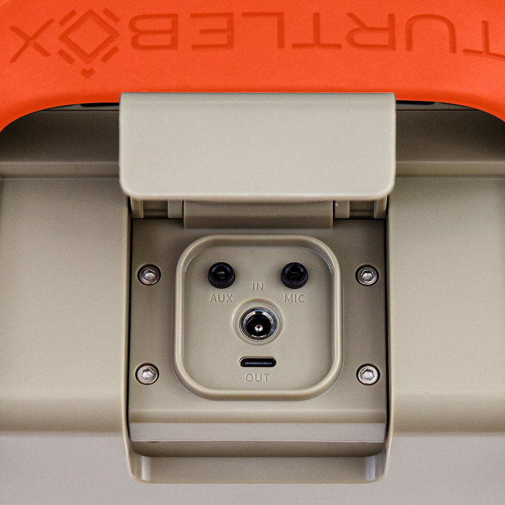 Whitetail Original speaker port view #speaker-color_whitetail-artist-series