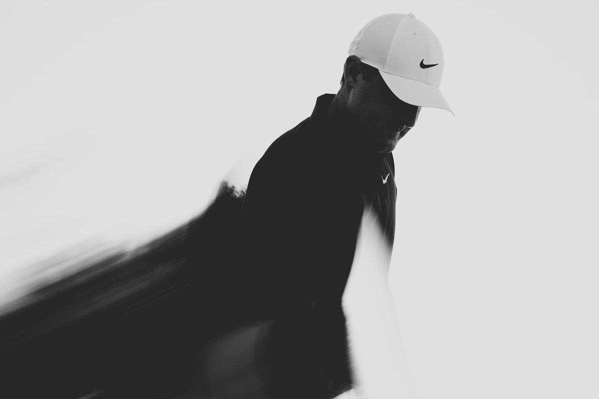 Silhouette of Scottie Scheffler, the Pro Golfer