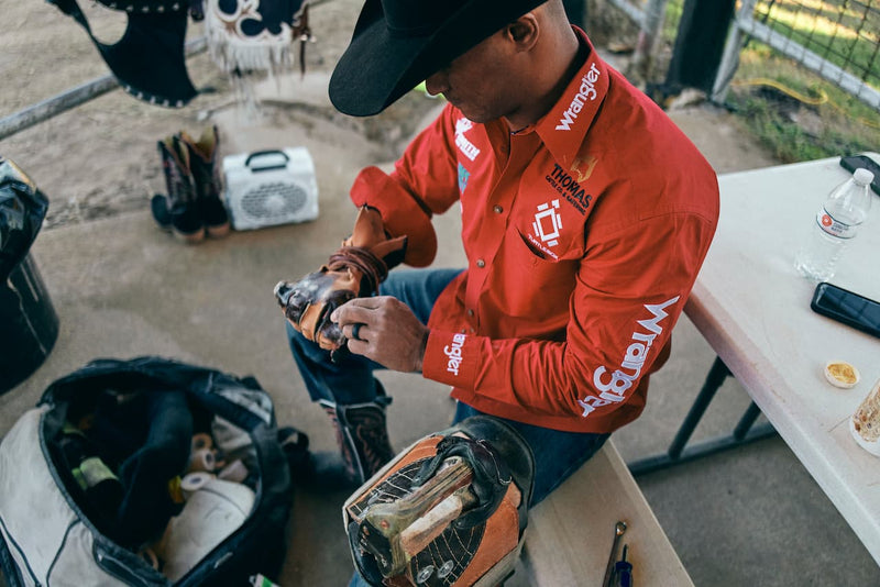 Anthony Thomas | Bareback Bronc Rider & Cattle Rancher – TURTLEBOX
