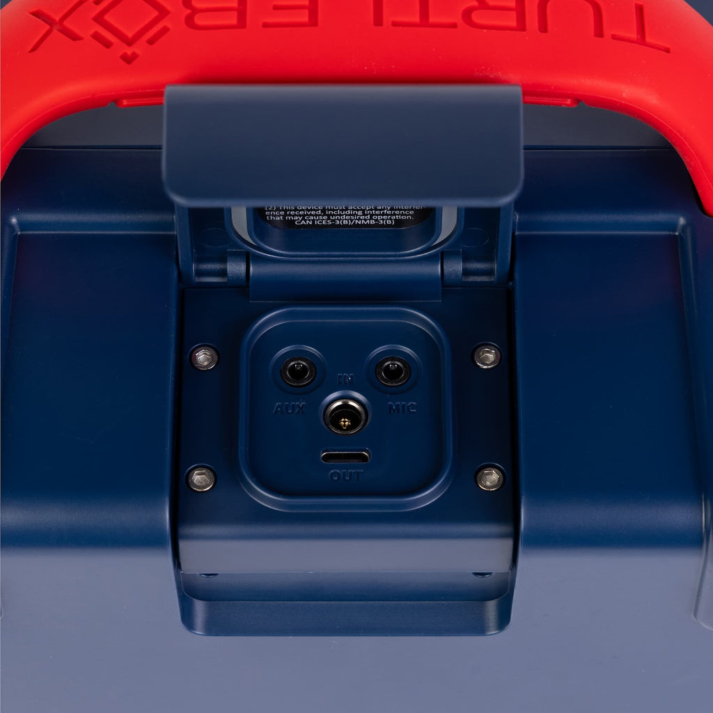 Close-up of a blue device with ports on a red and blue background #speaker-color_americana-blue